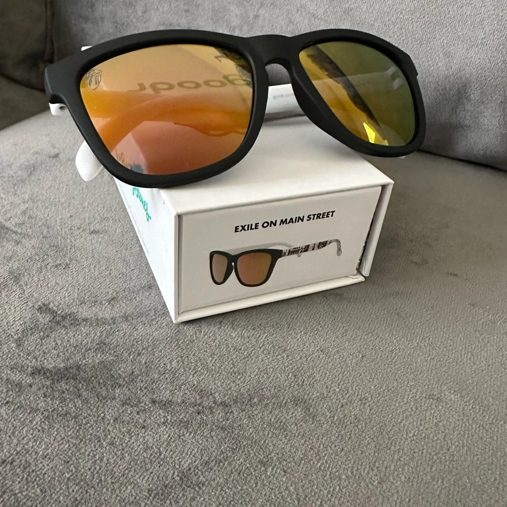 GOODR X ROLLING STONES SUNGLASSES - BRAND NEW